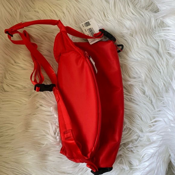 🍋Lululemon All Hours Belt Bag🍋 - Picture 2 of 2